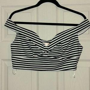 LUXXEL crop top